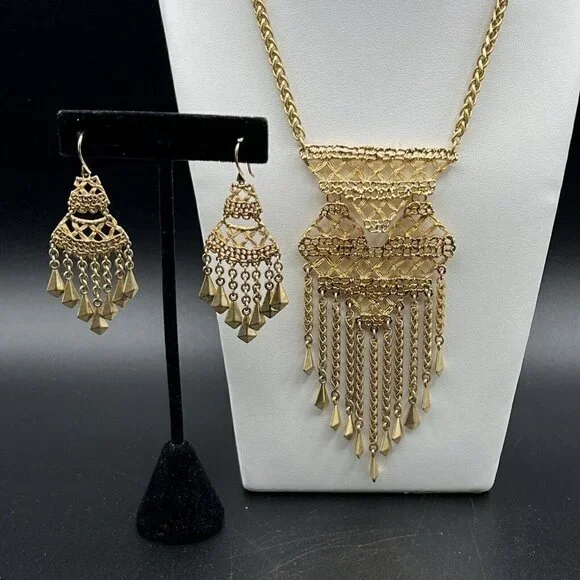 💜 Stella & Dot Alila Lace Necklace and Earring Set of 2 - Picture 2 of 13